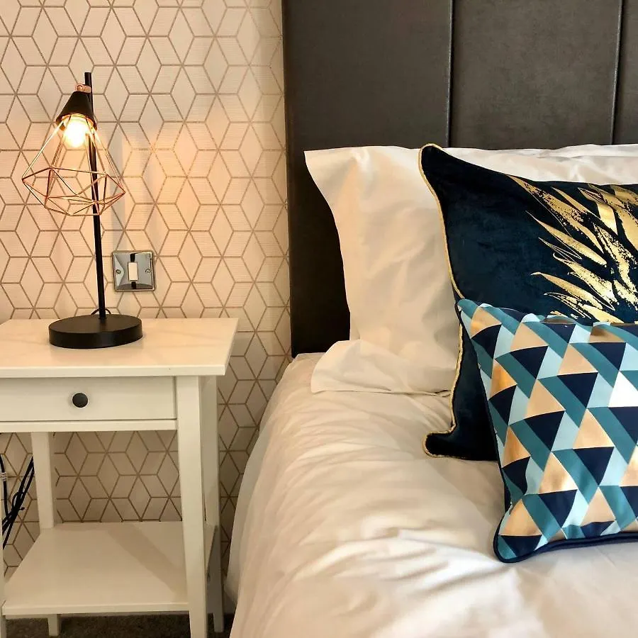 Domus, With Free Secure Parking On Site Daire York